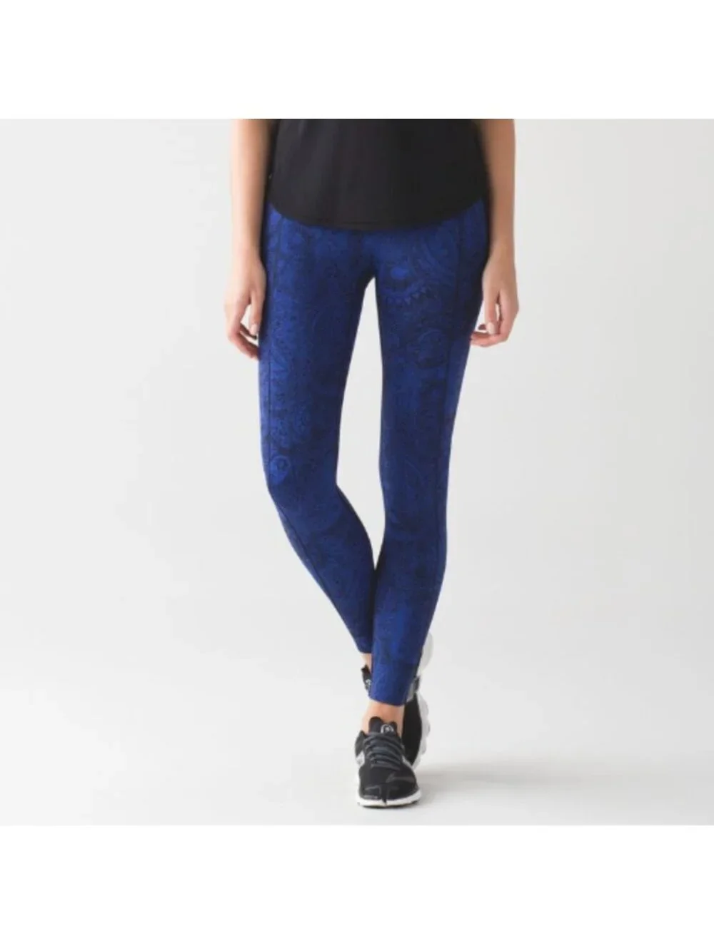 Lululemon Like Nothing 7/8 Tight Antique Paisley Sapphire Blue Black